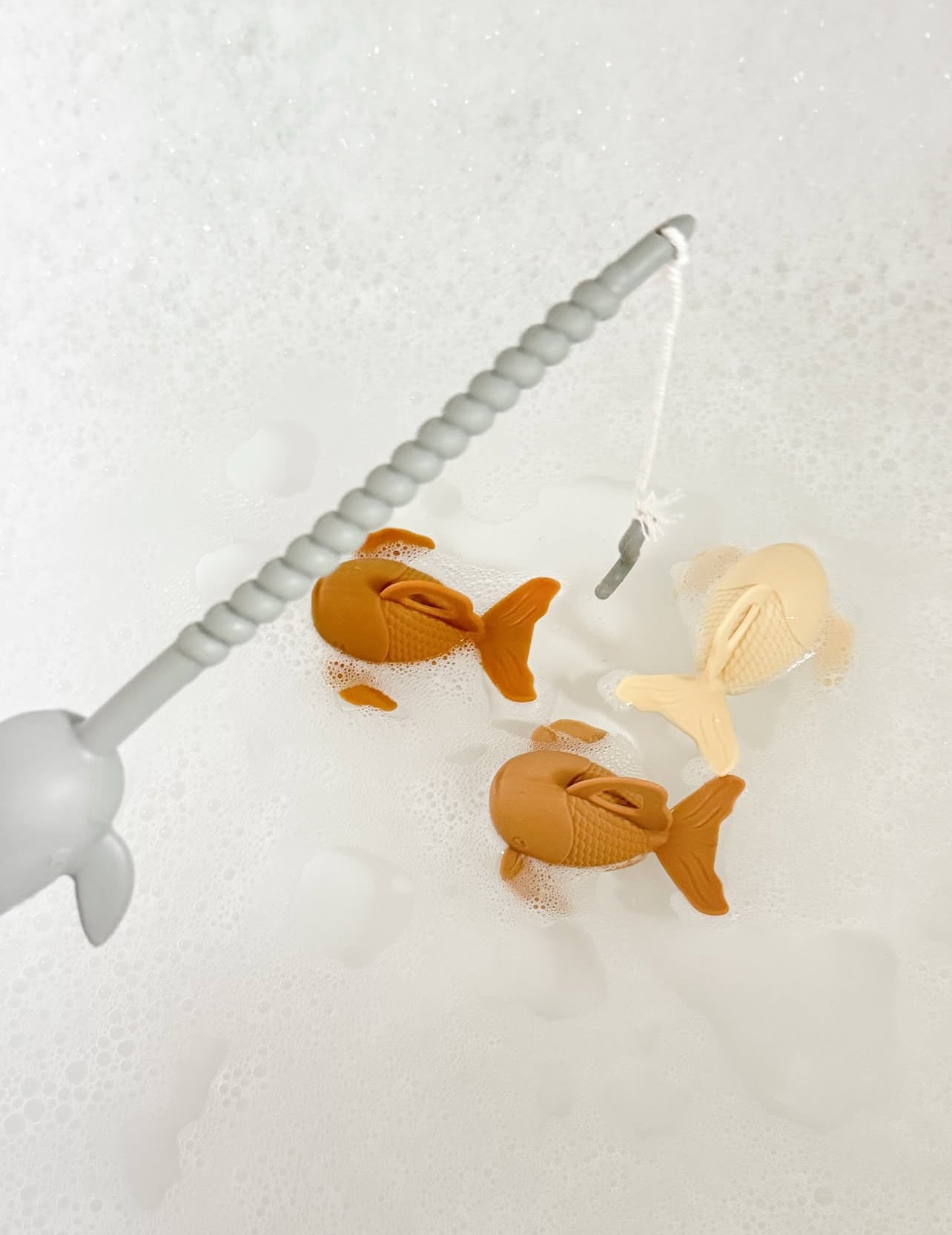 Fishing Bath Toy | Pebble