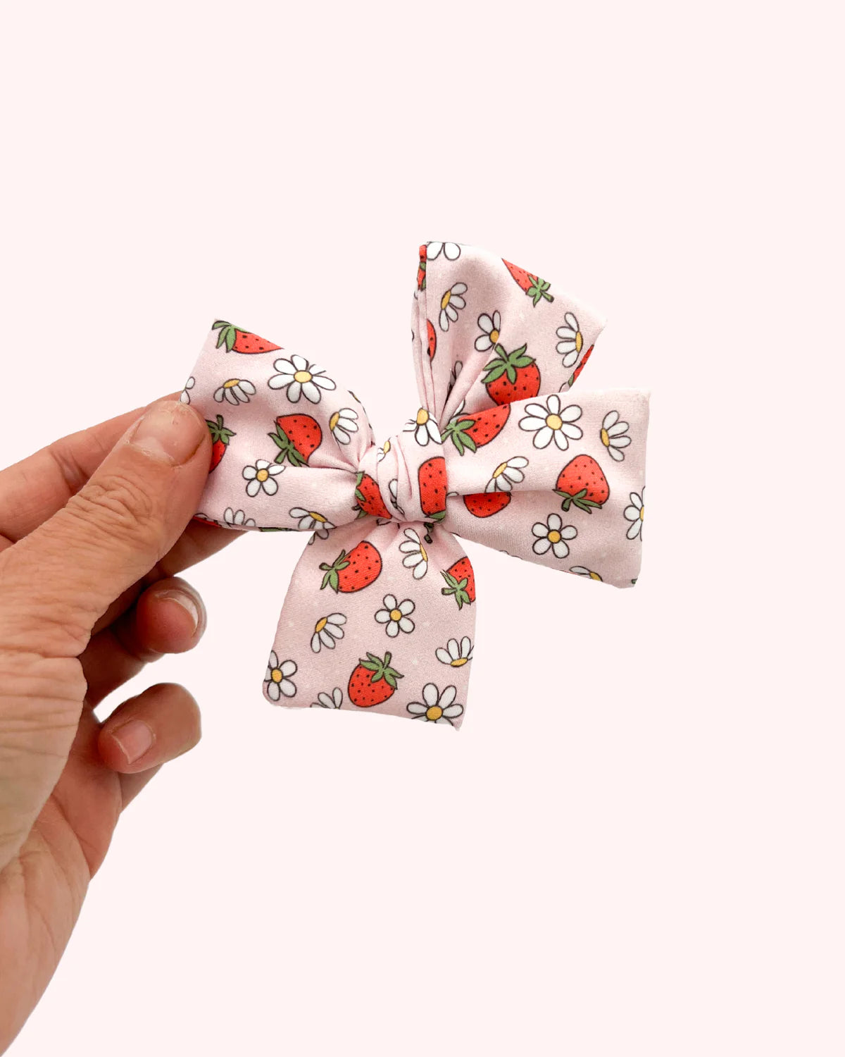 Berries & Daisies Bow