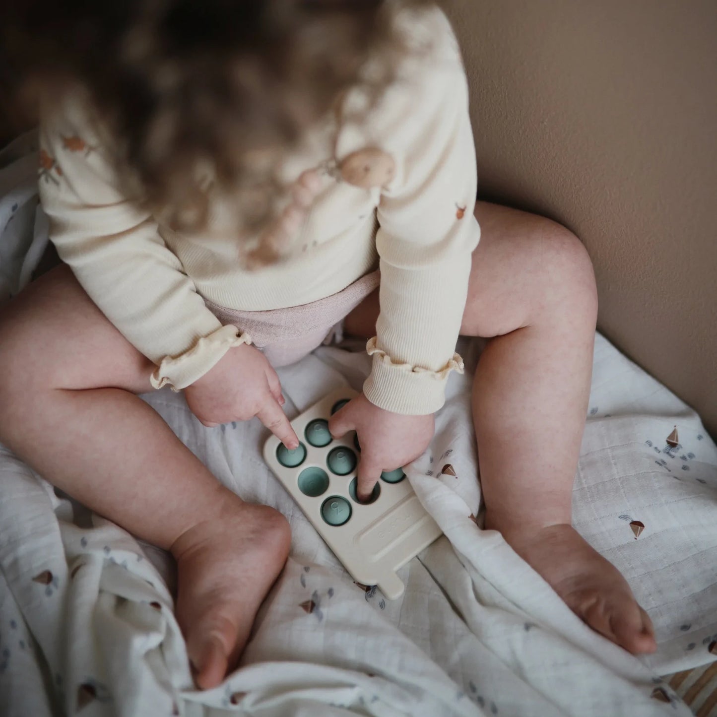 Phone Press Toy | Cambridge Blue