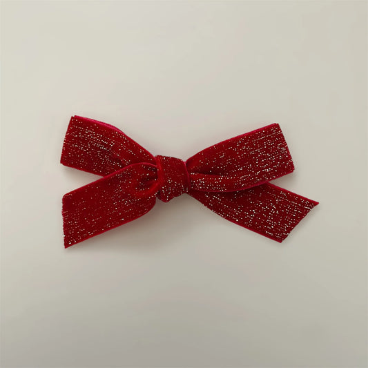 Red glimmer bow