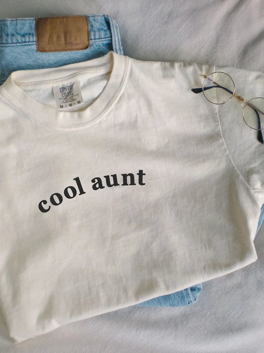 Embroidered Cool Aunt Tee | Ivory