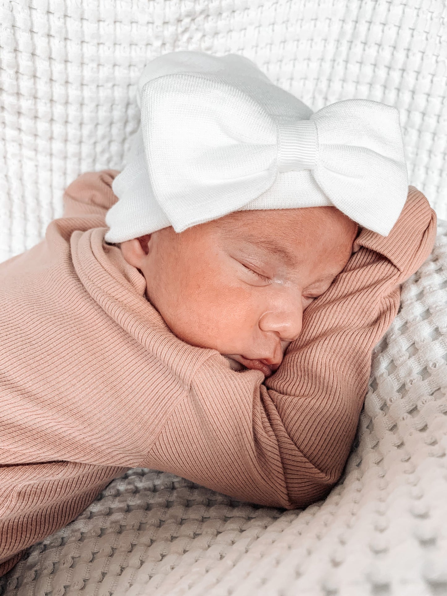 Newborn Hat Bow | White