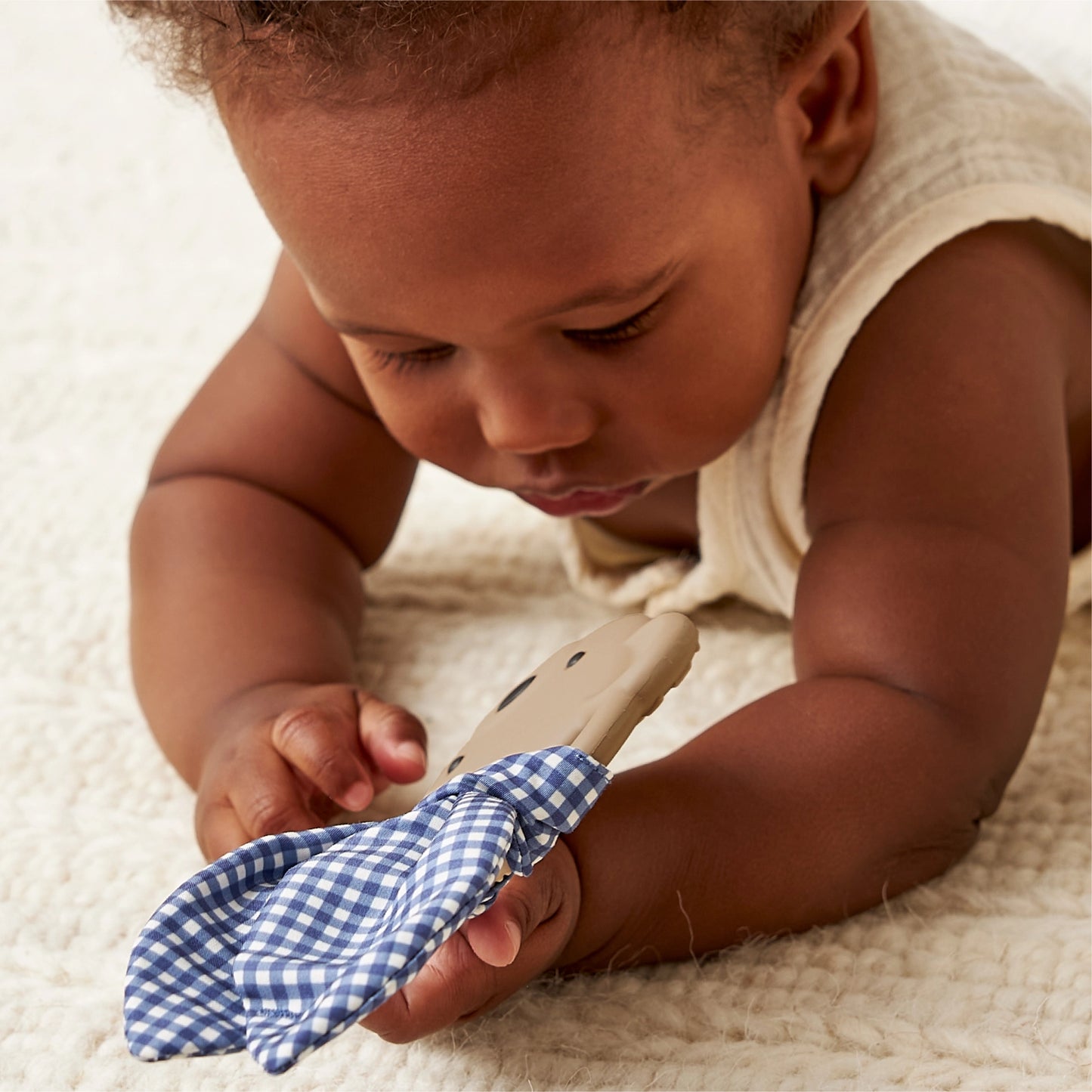 Crinkle Crew™ | Taupe Bear