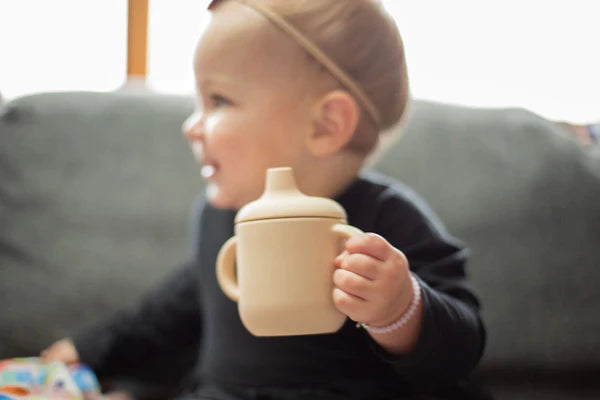 Non-Spill Sippy Cup | Shifting sand